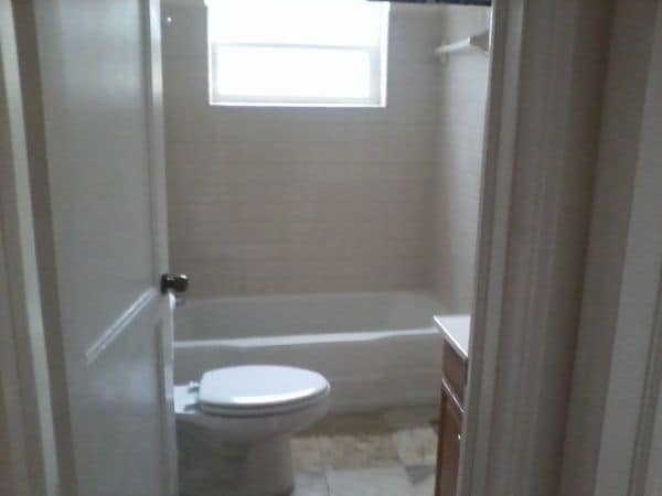 Foto del edificio - 2530 E 7th St