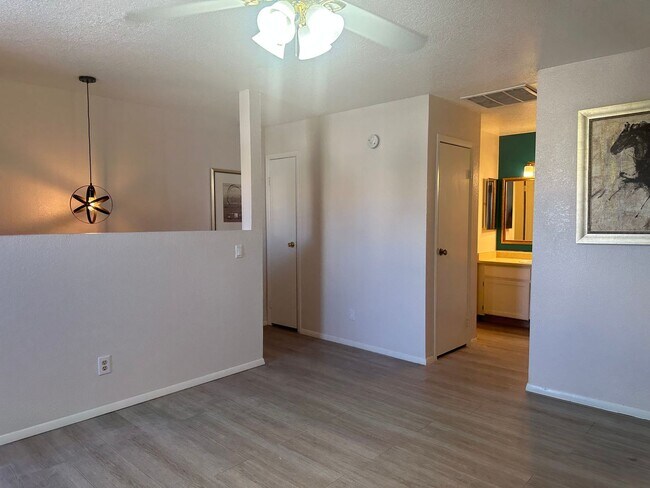 Foto del edificio - 1 Bedroom Townhouse