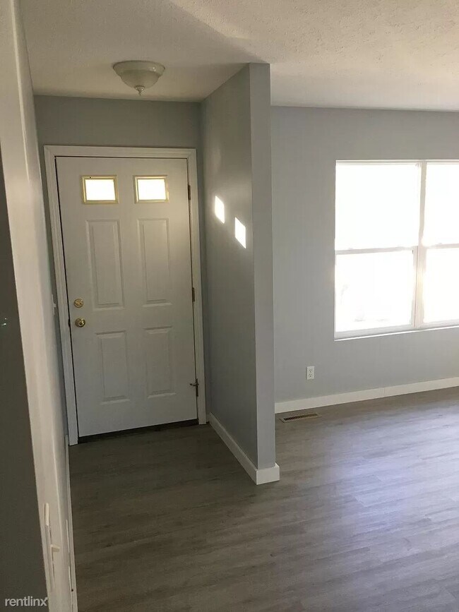 Building Photo - 2 br, 1 bath House - 3946 Automobile Rd