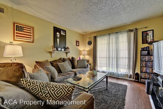 Foto del edificio - 9315 Northgate Blvd
