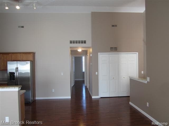 Building Photo - 14309 Vauxhall Dr