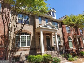 Building Photo - 10856 Ellicot Way