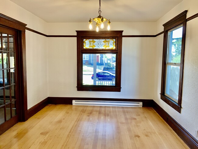 Building Photo - 1107 S Grant Ave