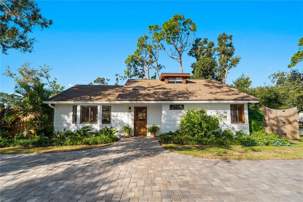 Foto principal - 731 Texas St