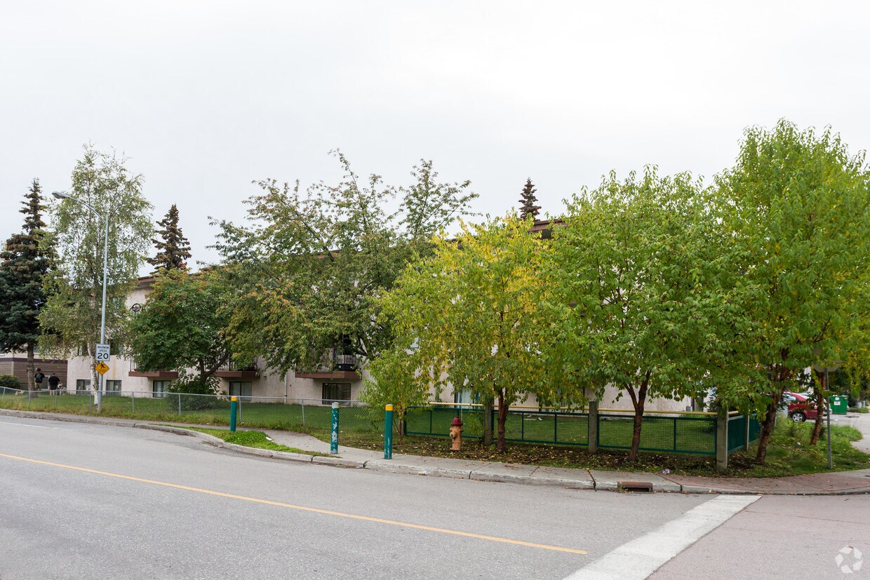Foto del edificio - 3830 Parsons Ave