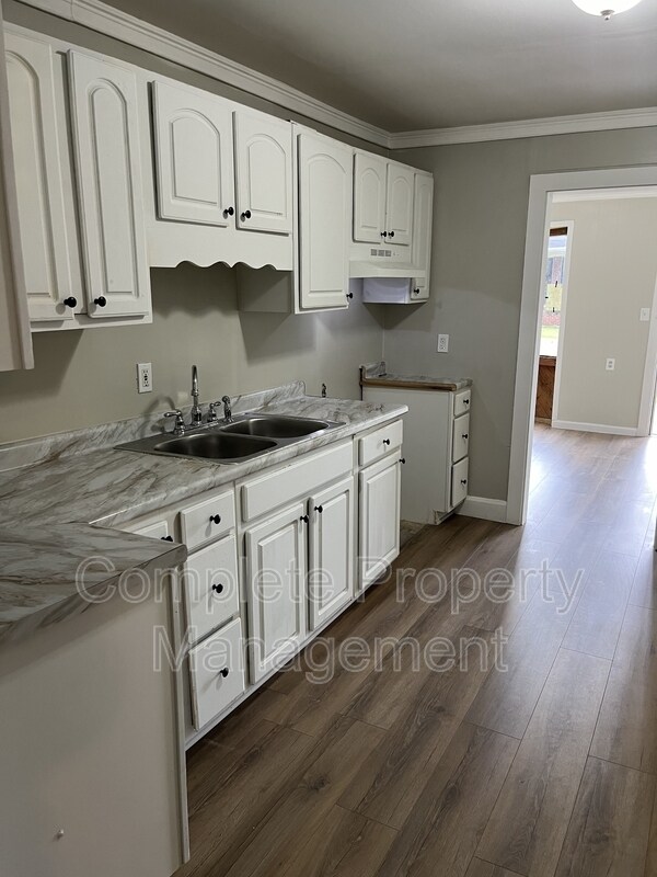 Foto del edificio - 4011 8th Ave