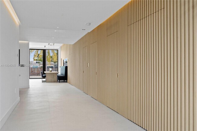 Foto del edificio - 1661 Daytonia Rd