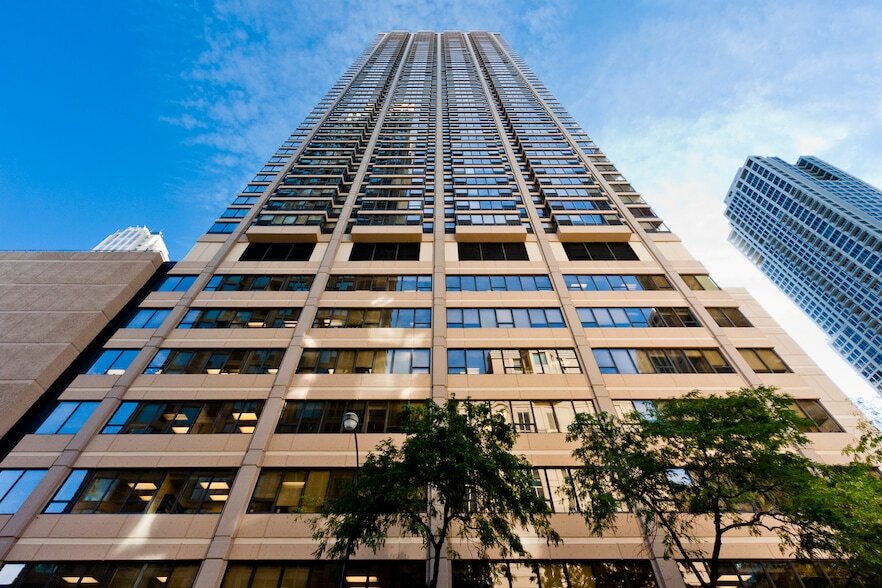 Foto principal - 30 E Huron St