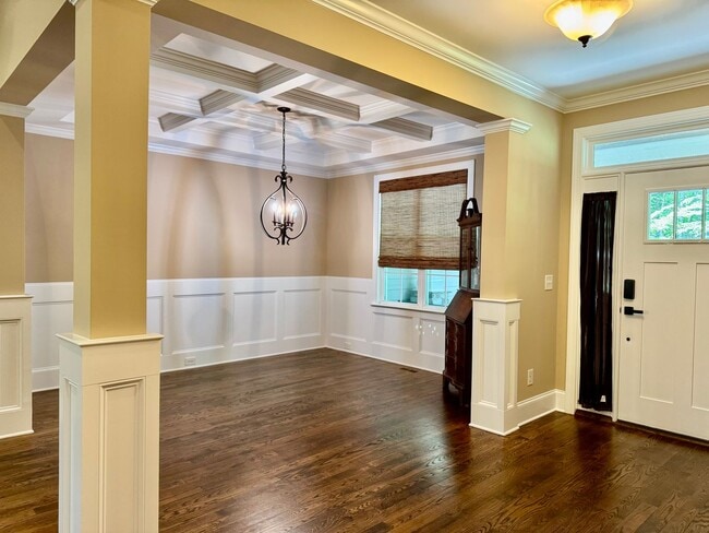 Building Photo - 3658 Pleasants Ridge Dr