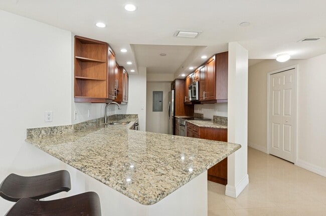 Foto del edificio - 3000 N Ocean Dr