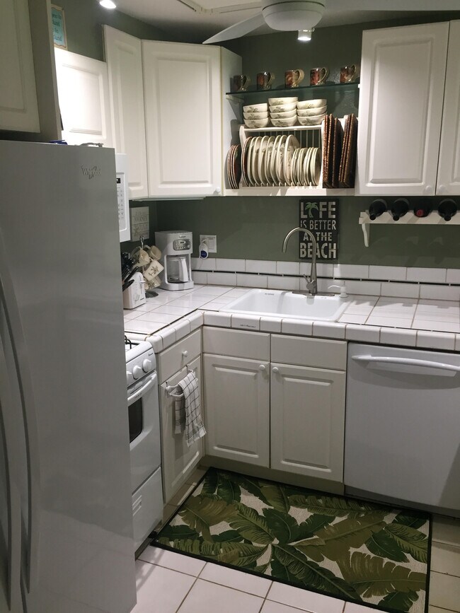 Kitchen - 2531 S Kihei Rd
