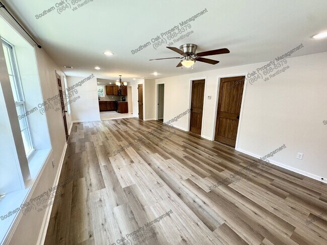 Foto del edificio - 151 Hopewell Church Dr