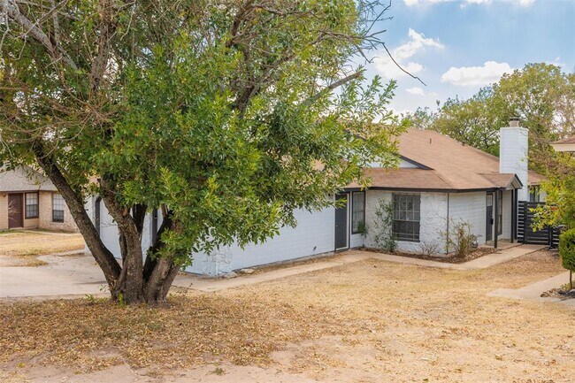 Foto del edificio - 1905 Margalene Way