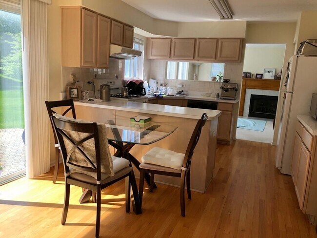 Foto del edificio - 2308 Sedgwick Ct