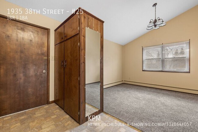Foto del edificio - * PENDING APPLICATION * 1 BED | 1 BATH | A...