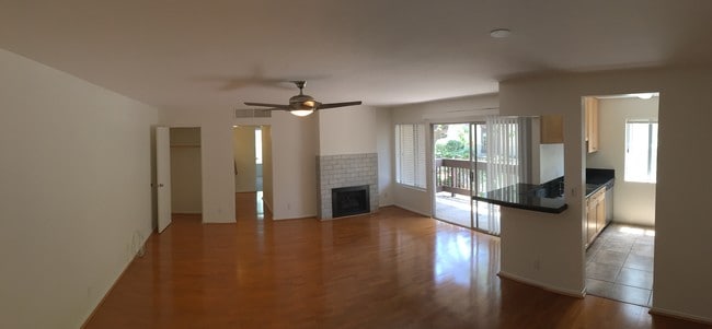Living room - 11112 Summertime Ln Apartment
