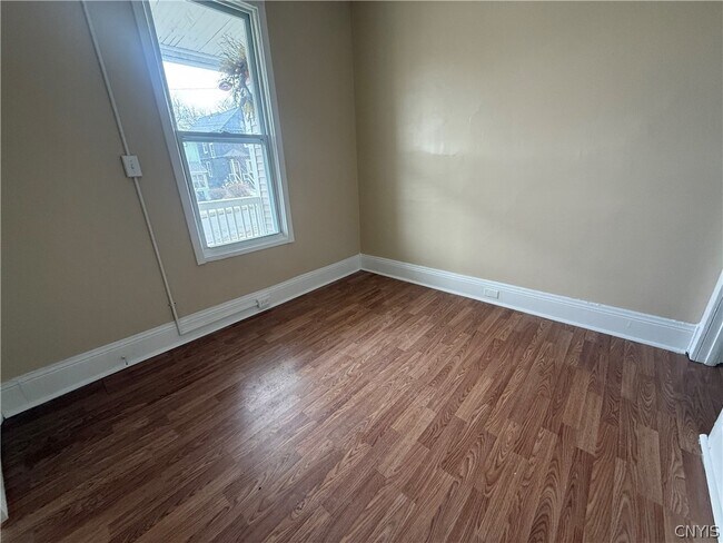 Foto del edificio - 1332 Oak St