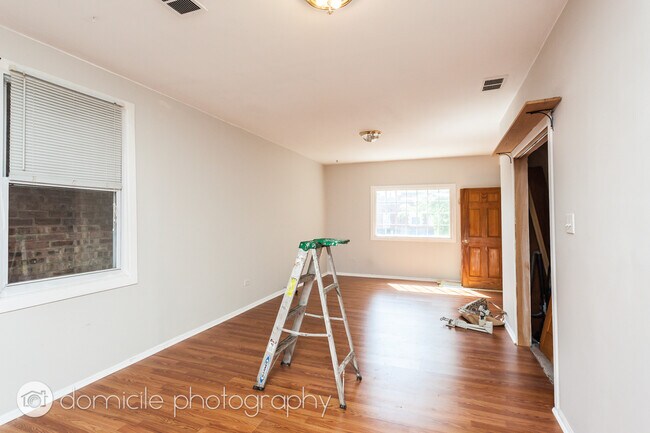 Foto del edificio - 4541 N Western Ave