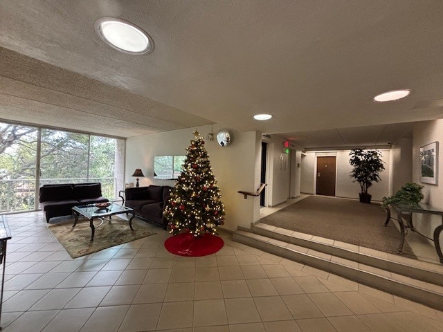 Foto del edificio - 1 Kelton Ct