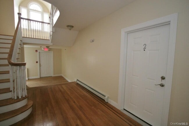 Building Photo - 385 Palisade Ave