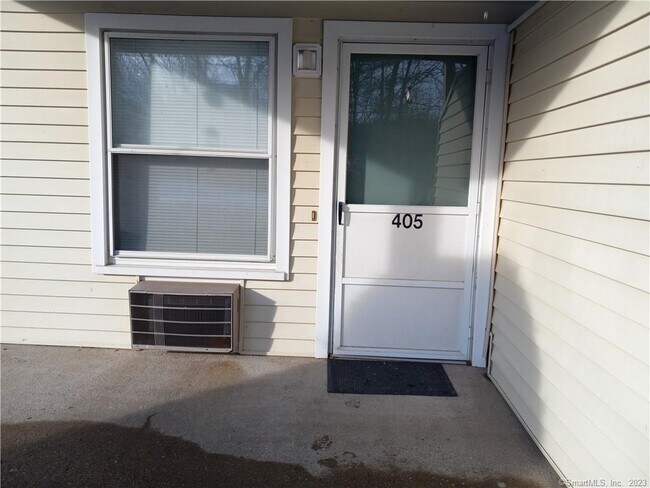 Building Photo - 405 E Mitchell Ave