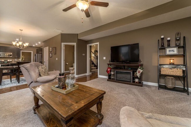 Building Photo - 1000 N Wild Pine Dr