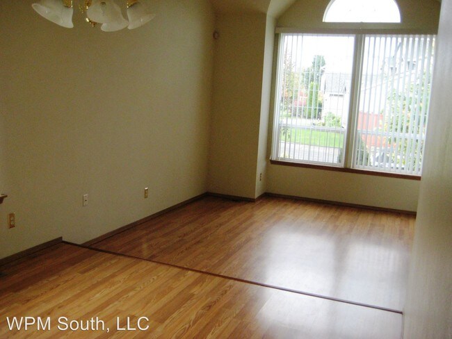 Building Photo - 4 br, 2.5 bath House - 12609 SE 266th St