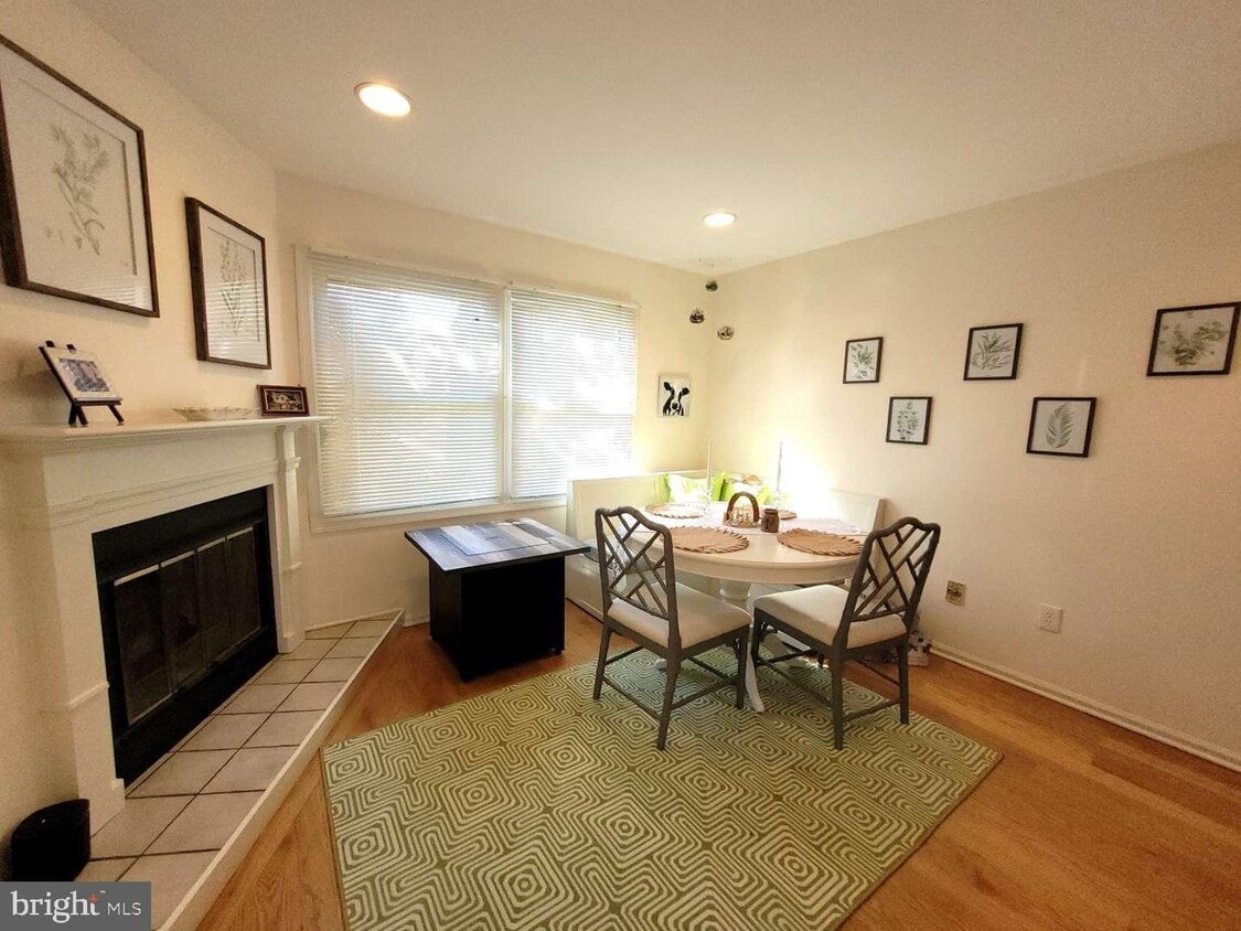 44 Woodstream Dr, Chesterbrook, PA 19087 Townhouse for Rent in