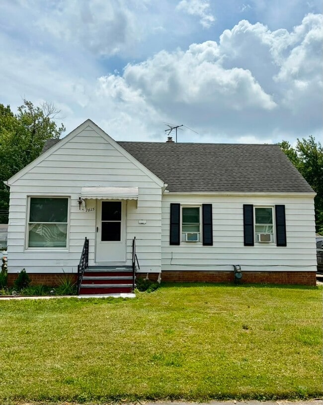 Building Photo - 7615 Kenilworth Ave