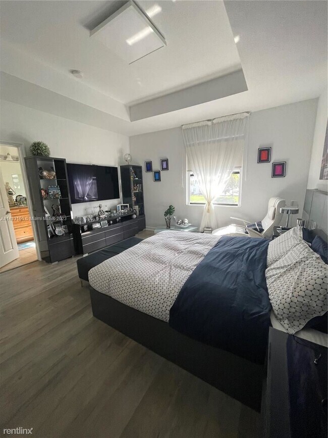 Foto del edificio - 4 br, 4 bath Townhome - 8681 NW 98th Ave