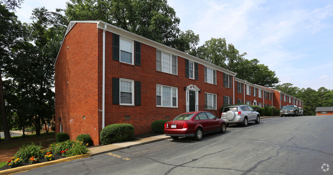 Foto del edificio - Berkshire and Barter Court Apartments