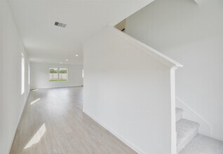 Building Photo - 18546 Cepagatti Dr