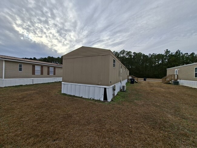 Foto del edificio - 64 Airbourne Ln