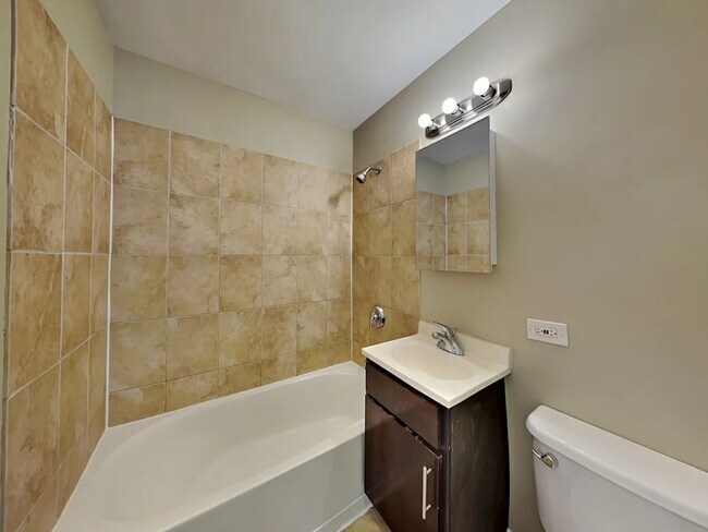 Foto del edificio - 4511 Wesley Terrace