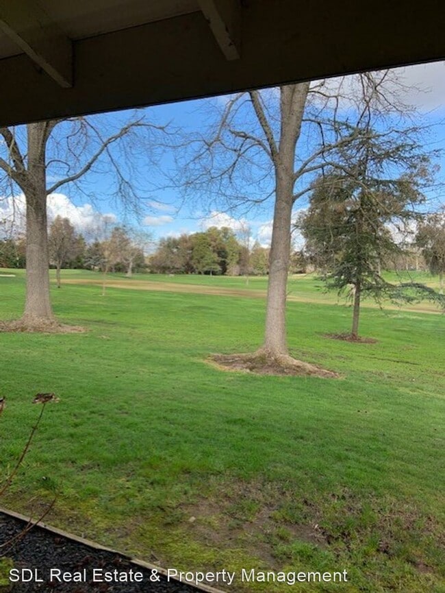 Building Photo - 2 br, 2 bath House - 7435 Fairway Two Aven...