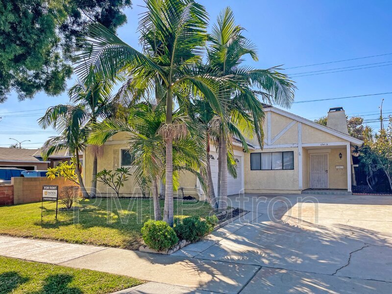 Foto principal - 13419 Stanstead Ave