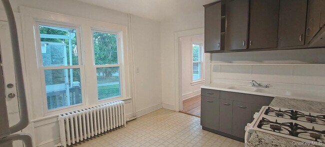 Foto del edificio - 13 Springside Ave