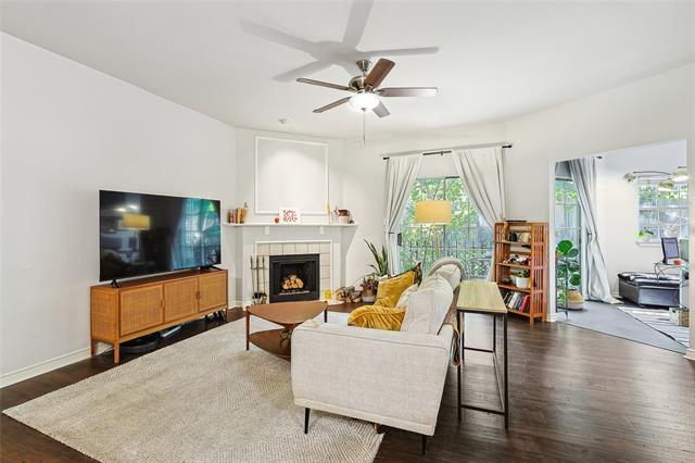 Primary Photo - 3033 San Jacinto St