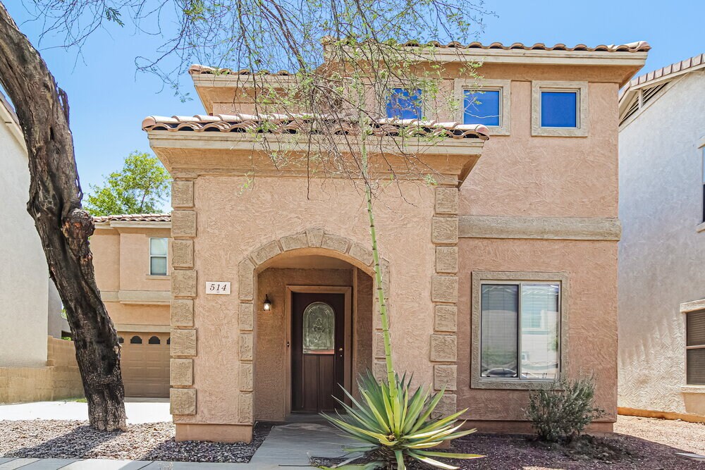 Foto principal - 514 N 112th Dr