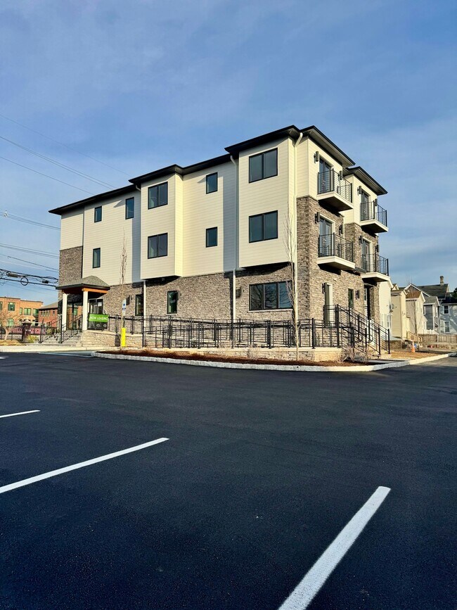 Foto del edificio - 85 W High St