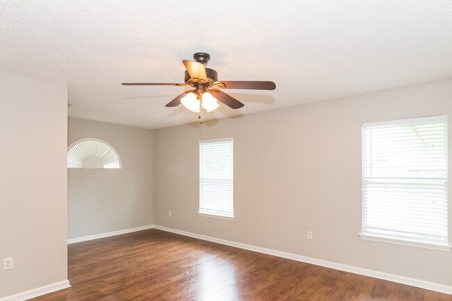 Foto del edificio - 3111 Brook Haven Ct