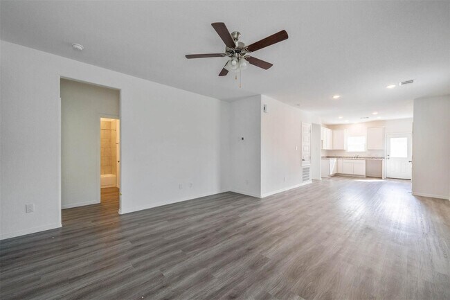 Foto del edificio - 16743 Rover Ln