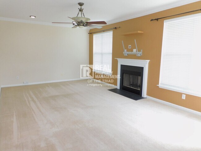 Foto del edificio - *NW High School* Lovely 4BR/2.5BA Home off...