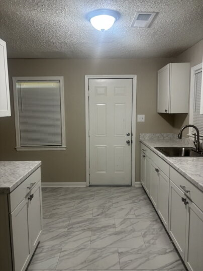 Foto del edificio - "Charming 4-Bedroom Retreat with 2 Full Baths in Memphis!"