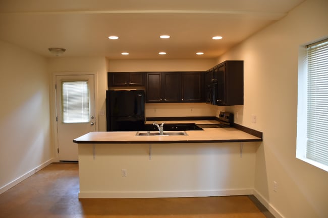 Foto del edificio - 8372 Wabash Ave S