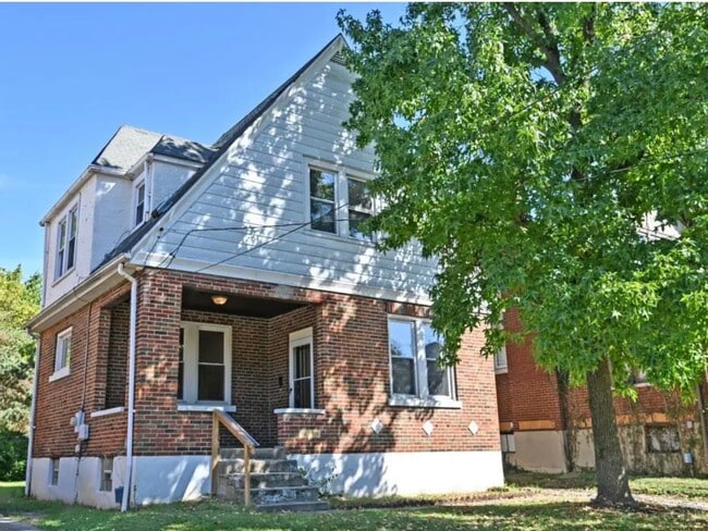 West Price Hill- Adorable 2 bedroom 1 Bath - West Price Hill- Adorable 2 bedroom 1 Bath House