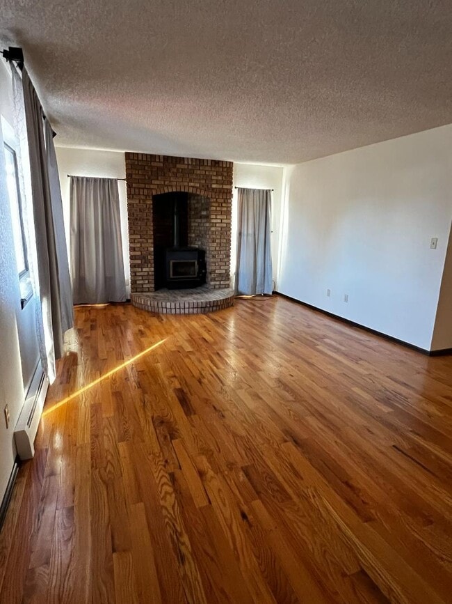 Foto del edificio - 443 E Scenic Dr