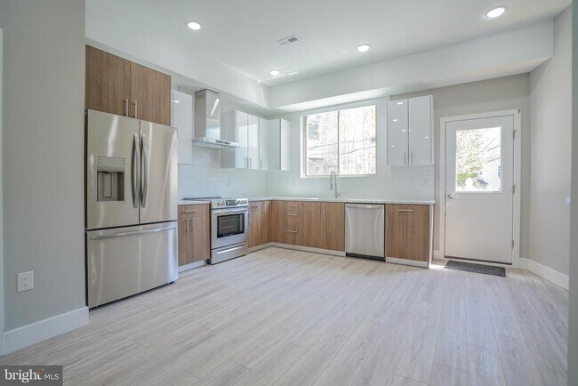 Foto del edificio - 1201 N Taylor St