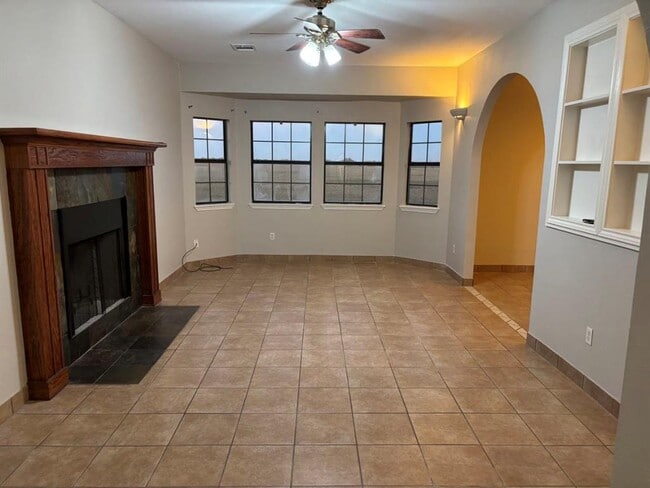 Building Photo - 13727 Abrahamson Rd