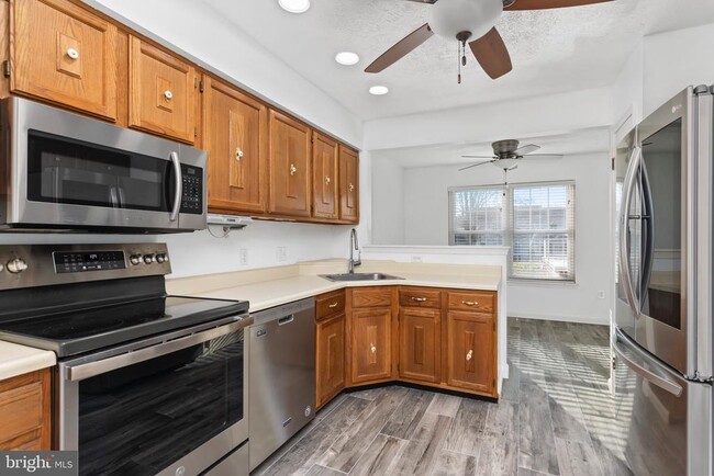 Building Photo - 12 Briarwood Ct